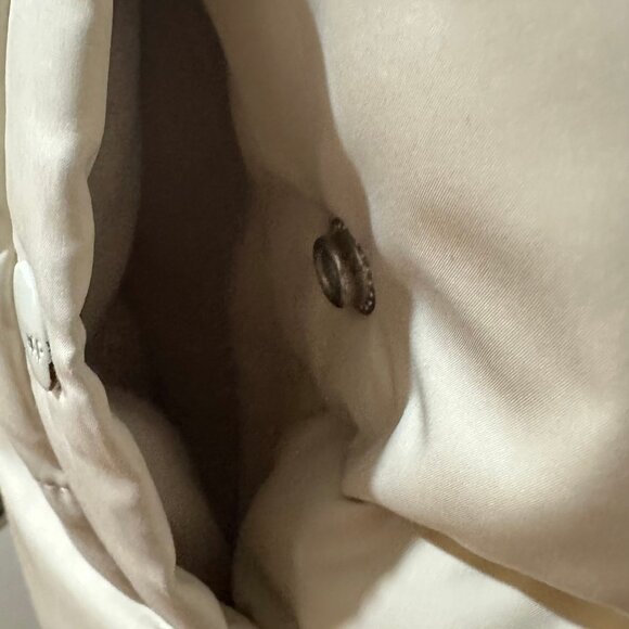 Gap removable hood White Down Vest - Picture 10 of 11